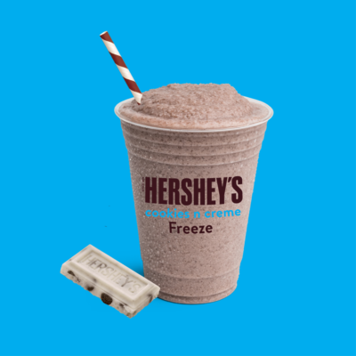 HERSHEY'S Freeze Cookies and Cream FUB 2 lb Pouch - Image 2
